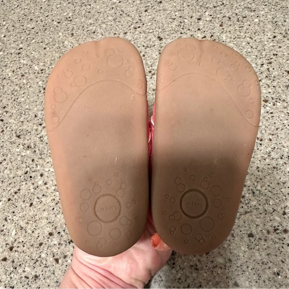 Carter’s Size 3 Crawl Shoes Pink